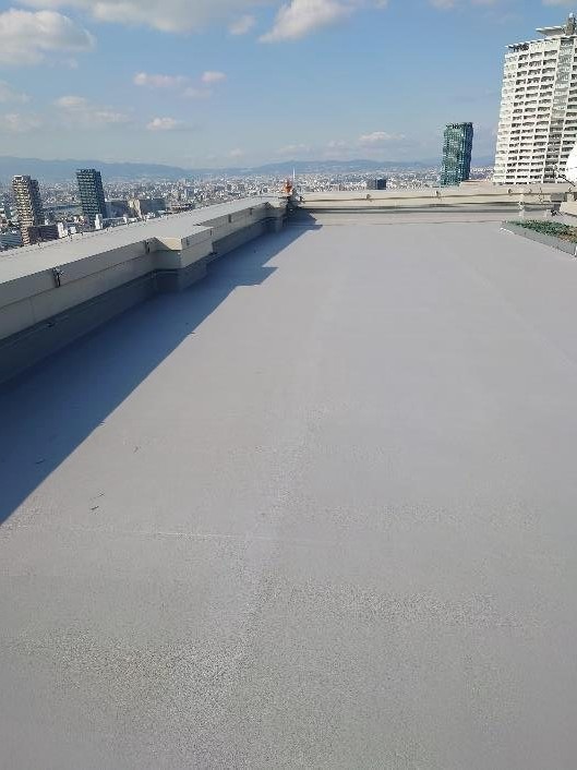 タワーマンション屋上のポリウレア防水施工